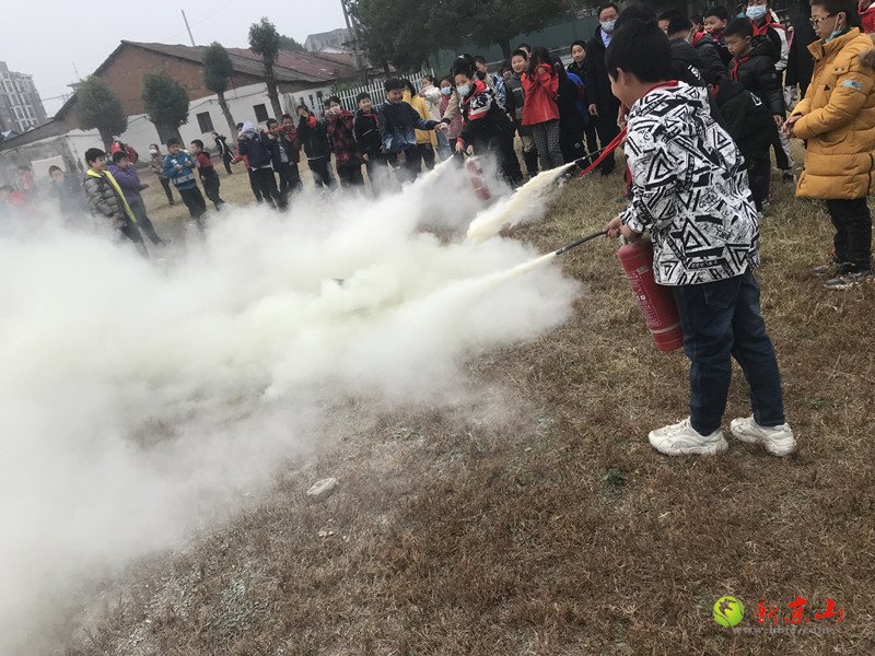 学生_副本.jpg